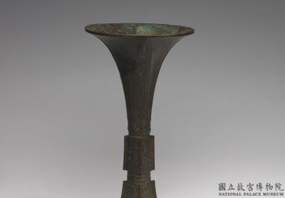 图片[2]-Gu wine vessel with animal-mask pattern, late Shang dynasty, c. 13th-11th century BCE-China Archive